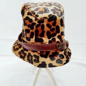 Dolce & Gabbana Leopard bucket hat
